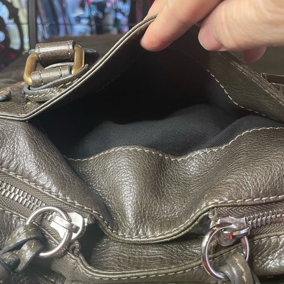 *HARD TO FIND COLOR* Chloe Paddington in olive green - Picture 12 of 16